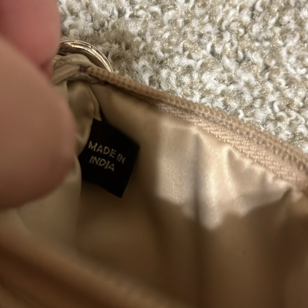 Coach Est 1941 New York Beige Wristlet, Vintage - Picture 13 of 14